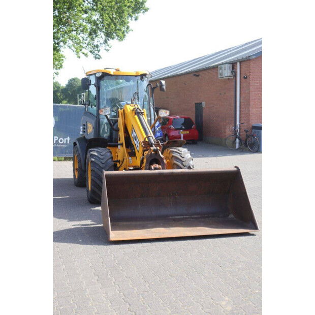 2011 JCB TM220-47787209