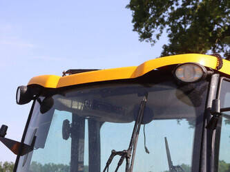 2011-jcb-tm220-1462321-47787216