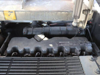 2011-jcb-tm220-1462321-47787226