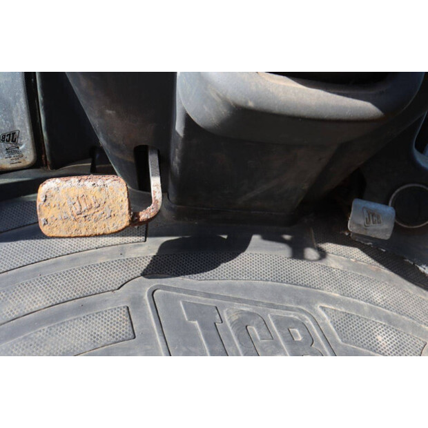 2011 JCB TM220-47787232