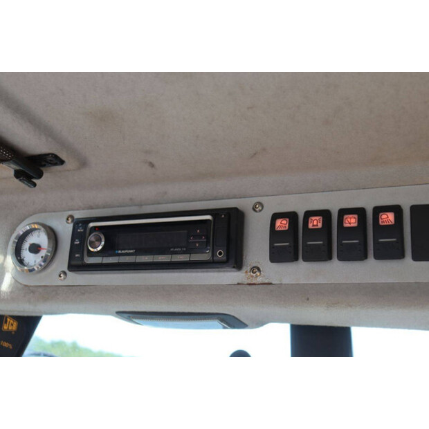2011 JCB TM220-47787239