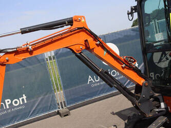 hitachi-zx26u-6clr-47787388