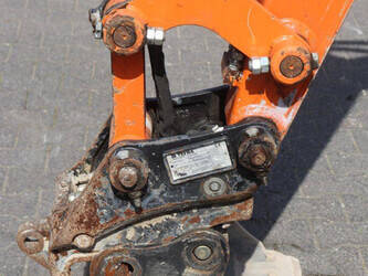hitachi-zx26u-6clr-47787390