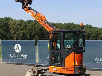 hitachi-zx26u-6clr-47787417