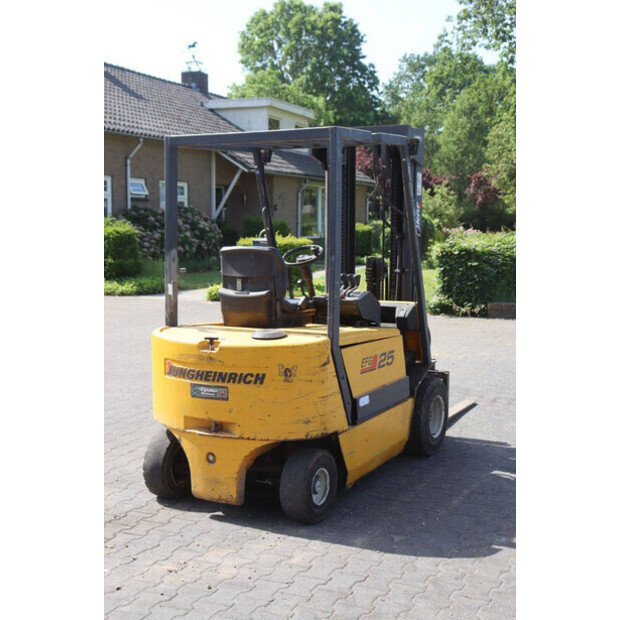 1999 Jungheinrich EFG 25-47787425