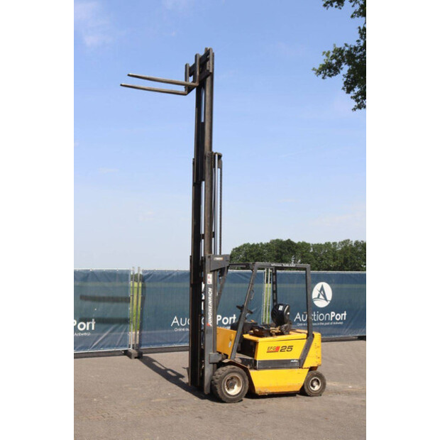 1999 Jungheinrich EFG 25-47787450
