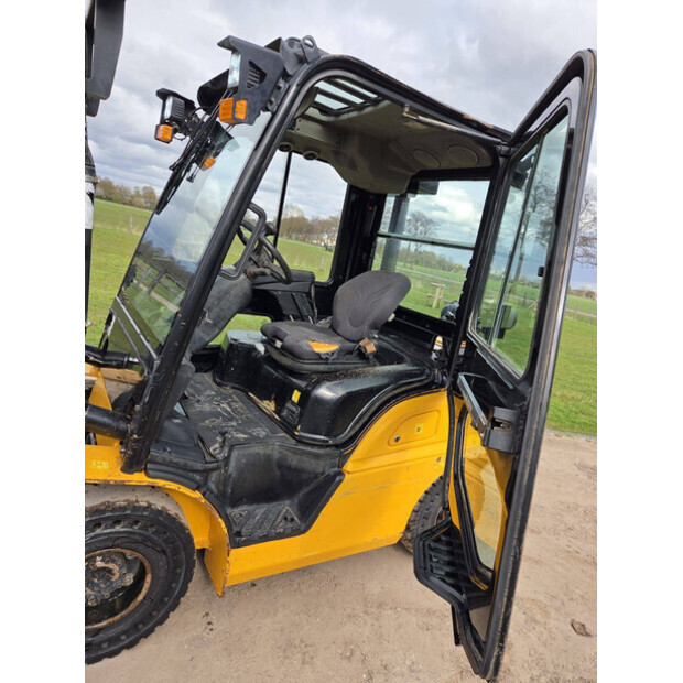 2019 Hyundai 25D-9-47788537