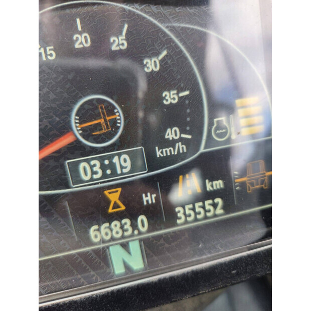 2019 Hyundai 25D-9-47788541