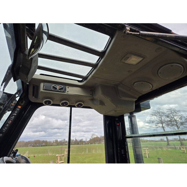 2019 Hyundai 25D-9-47788542
