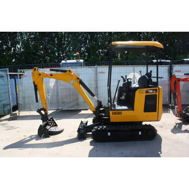 2023 JCB 16C-1-47788590