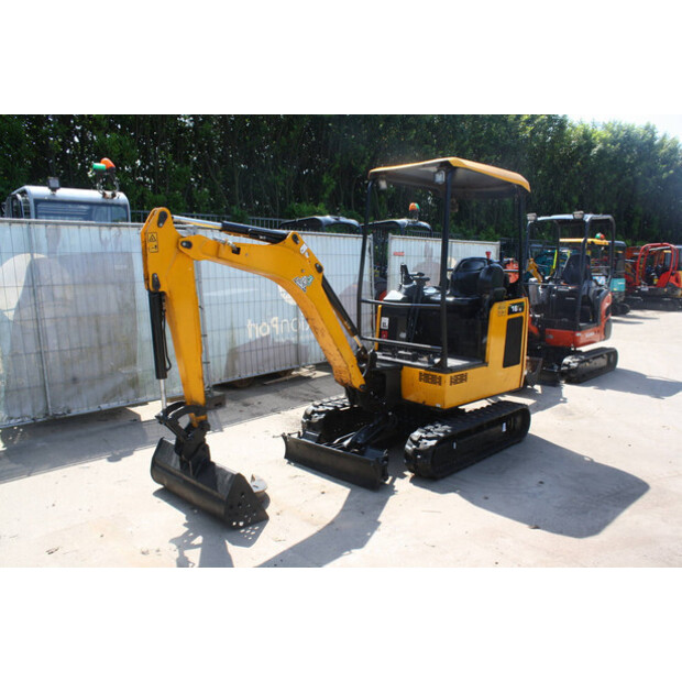 2023 JCB 16C-1-47788591