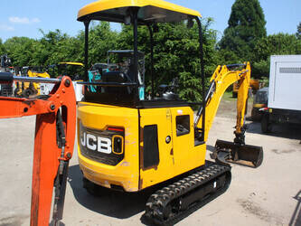 2023-jcb-16c-1-47788597