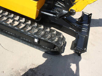 2023-jcb-16c-1-47788598