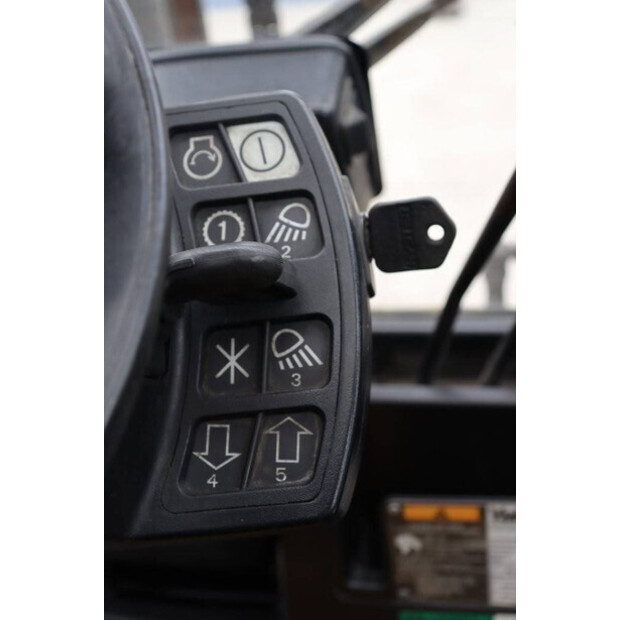 2011 يال GLP45SVX5 V2214-47788721
