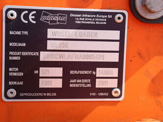 2011-doosan-dl250-1462369-47788748