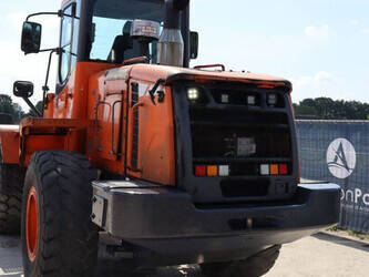 2011-doosan-dl250-1462369-47788752