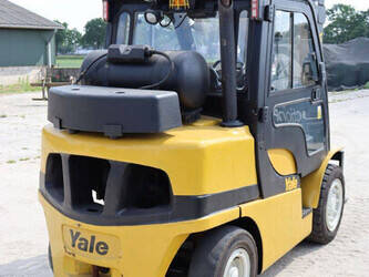 2011-yale-glp45svx5-47788870