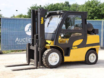 2011-yale-glp45svx5-47788873