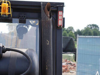 2011-yale-glp45svx5-47788883