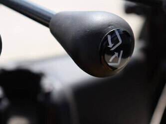 2011-yale-glp45svx5-47788896
