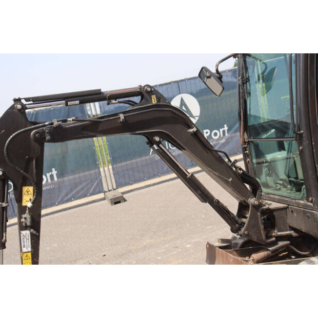 Hyundai R18-9AK-47789127