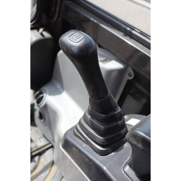 Hyundai R18-9AK-47789147