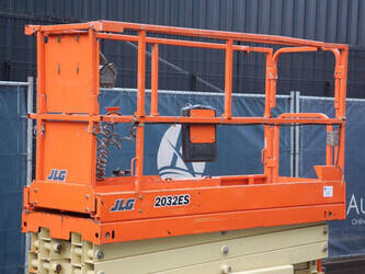 2019-jlg-2032es-47789294
