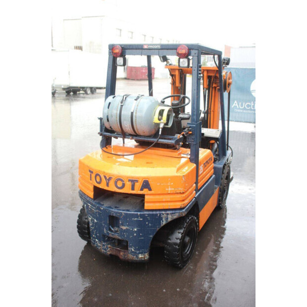 1993 Toyota 42 5FGF25-47789317
