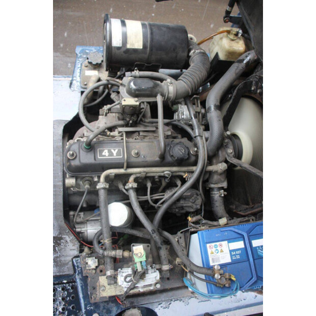 1993 Toyota 42 5FGF25-47789332