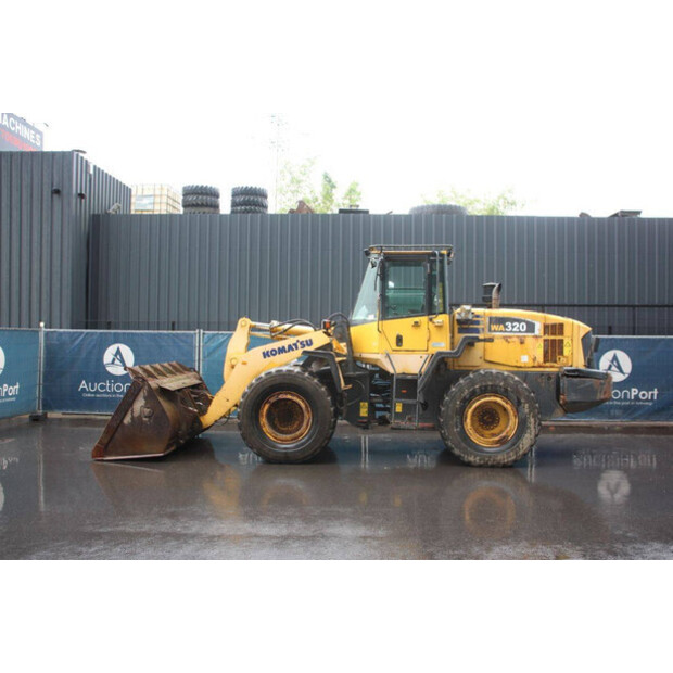 2004 Komatsu WA320-5H-47789346