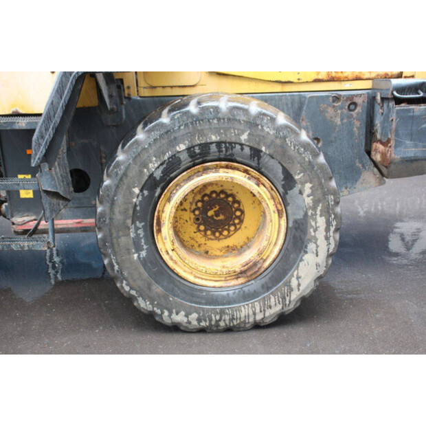 2004 Komatsu WA320-5H-47789359