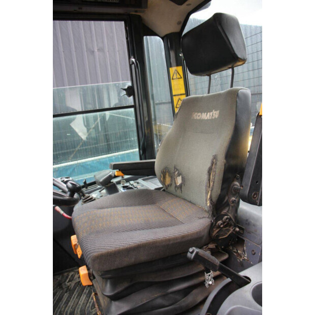 2004 Komatsu WA320-5H-47789369