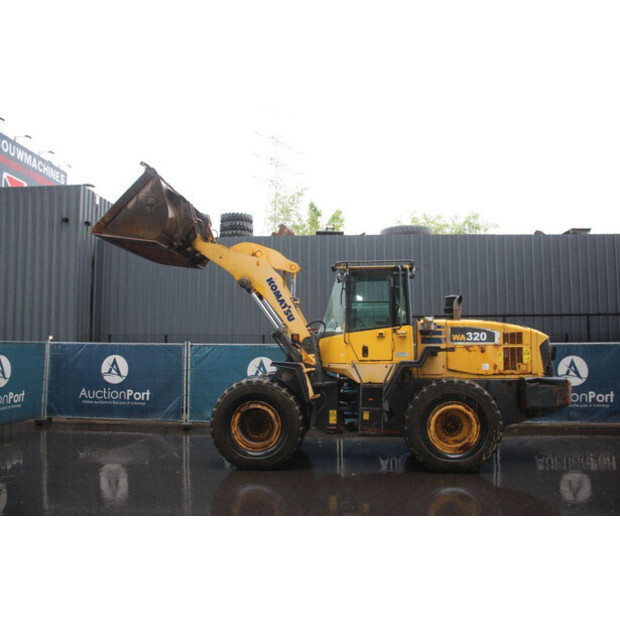 2004 Komatsu WA320-5H-47789380