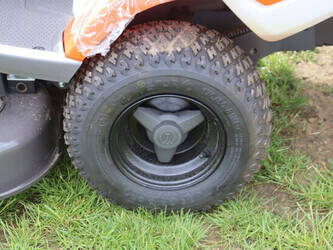 husqvarna-r214tc-1462391-47789539