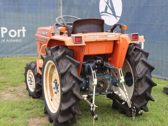kubota-b1-17-bulltra-1462403-47789838