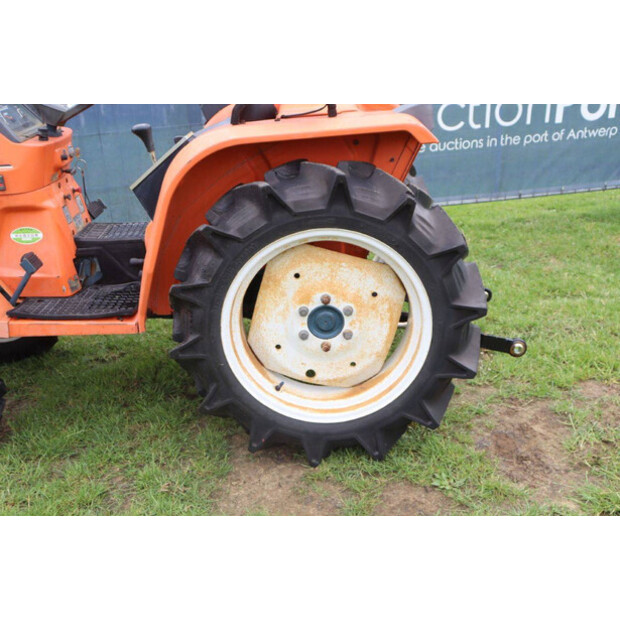 KUBOTA B1-17 Bulltra-47789848
