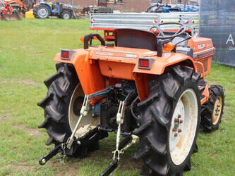 kubota-b1-17-bulltra-1462404-47789878