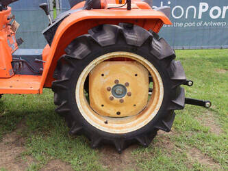 kubota-b1-17-bulltra-1462404-47789886