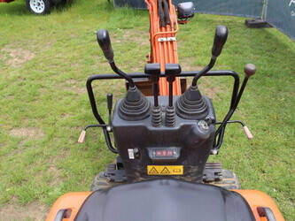 2015-hitachi-zx10u-2-47790199