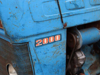 ford-2000-1462417-47790359
