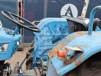 ford-2000-1462417-47790374