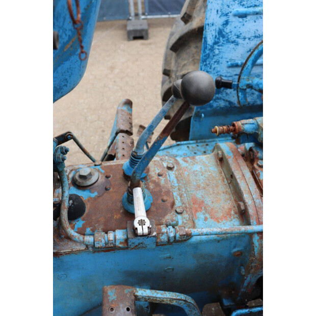 Ford 2000-47790381