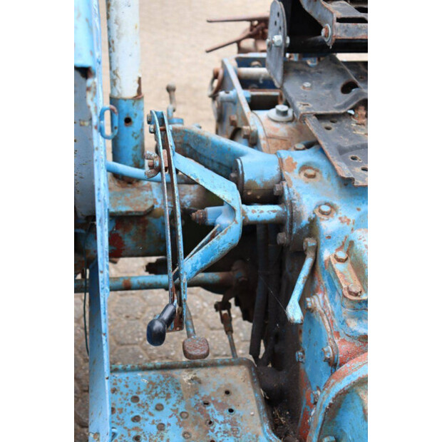 Ford 2000-47790386