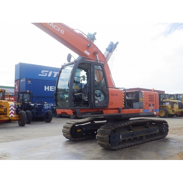 2013 هيتاشى ZX225USRLC-3-47791045