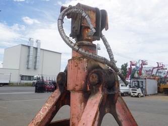 2013-hitachi-zx225usrlc-3-47791053
