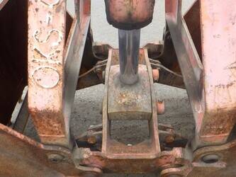 2013-hitachi-zx225usrlc-3-47791055