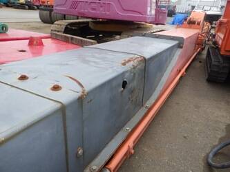 2013-hitachi-zx225usrlc-3-47791068