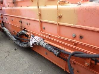 2013-hitachi-zx225usrlc-3-47791074