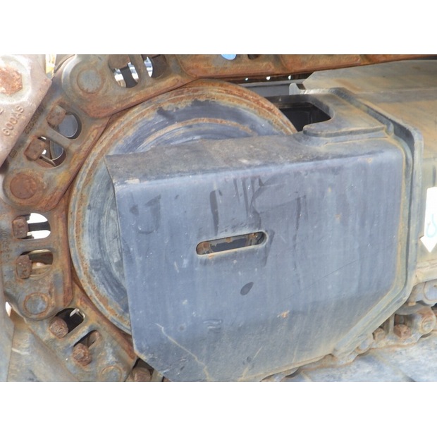 2013 هيتاشى ZX225USRLC-3-47791086