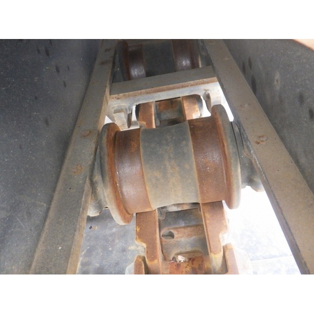 2013 هيتاشى ZX225USRLC-3-47791089